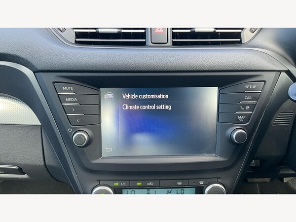 Used Toyota Avensis 2015 for sale - 76099172: Photo 30
