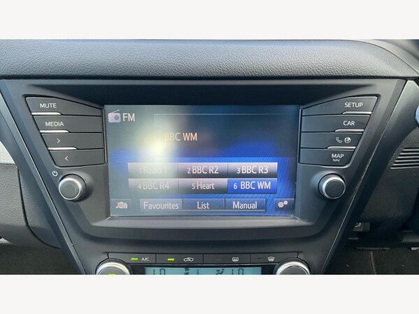 Used Toyota Avensis 2015 for sale - 76099172: Photo 32
