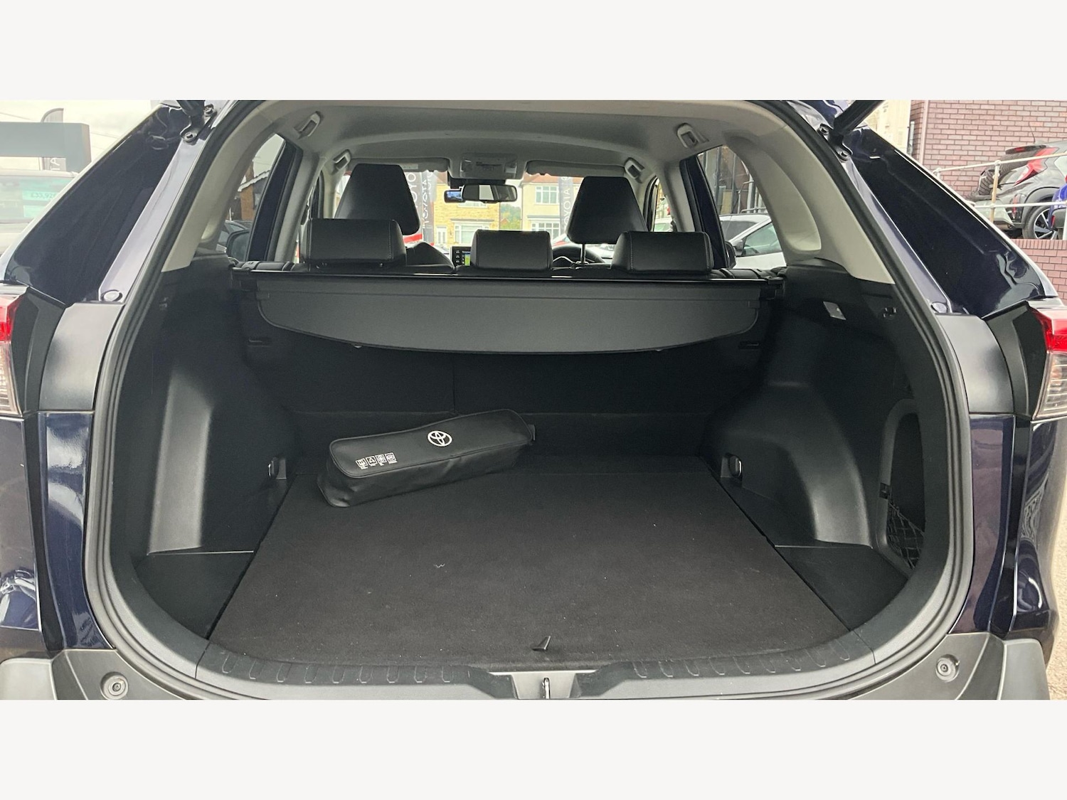 Used Toyota RAV4 2019 for sale - 76409518: Photo 16