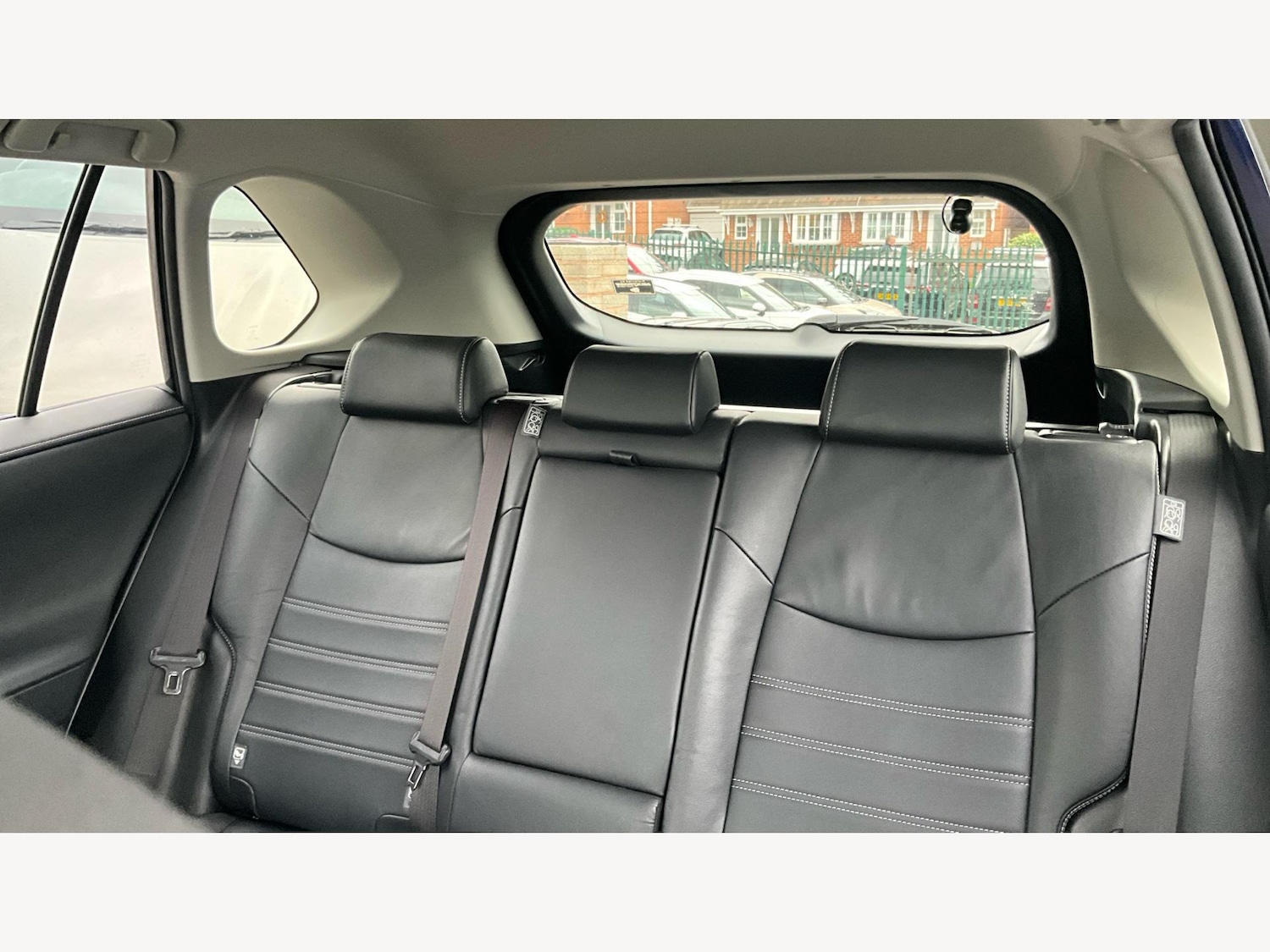 Used Toyota RAV4 2019 for sale - 76409518: Photo 25