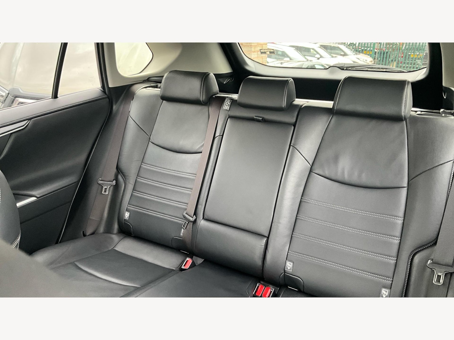 Used Toyota RAV4 2019 for sale - 76409518: Photo 26