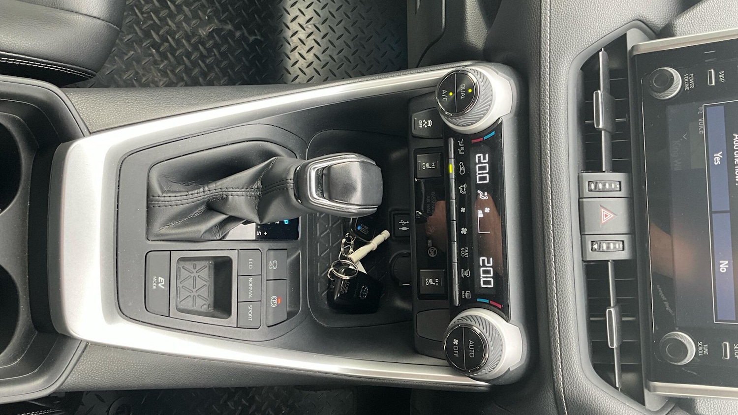 Used Toyota RAV4 2019 for sale - 76409518: Photo 34