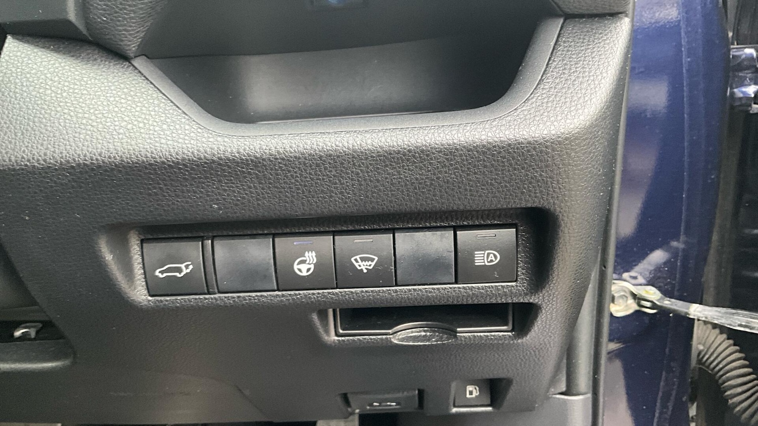 Used Toyota RAV4 2019 for sale - 76409518: Photo 37