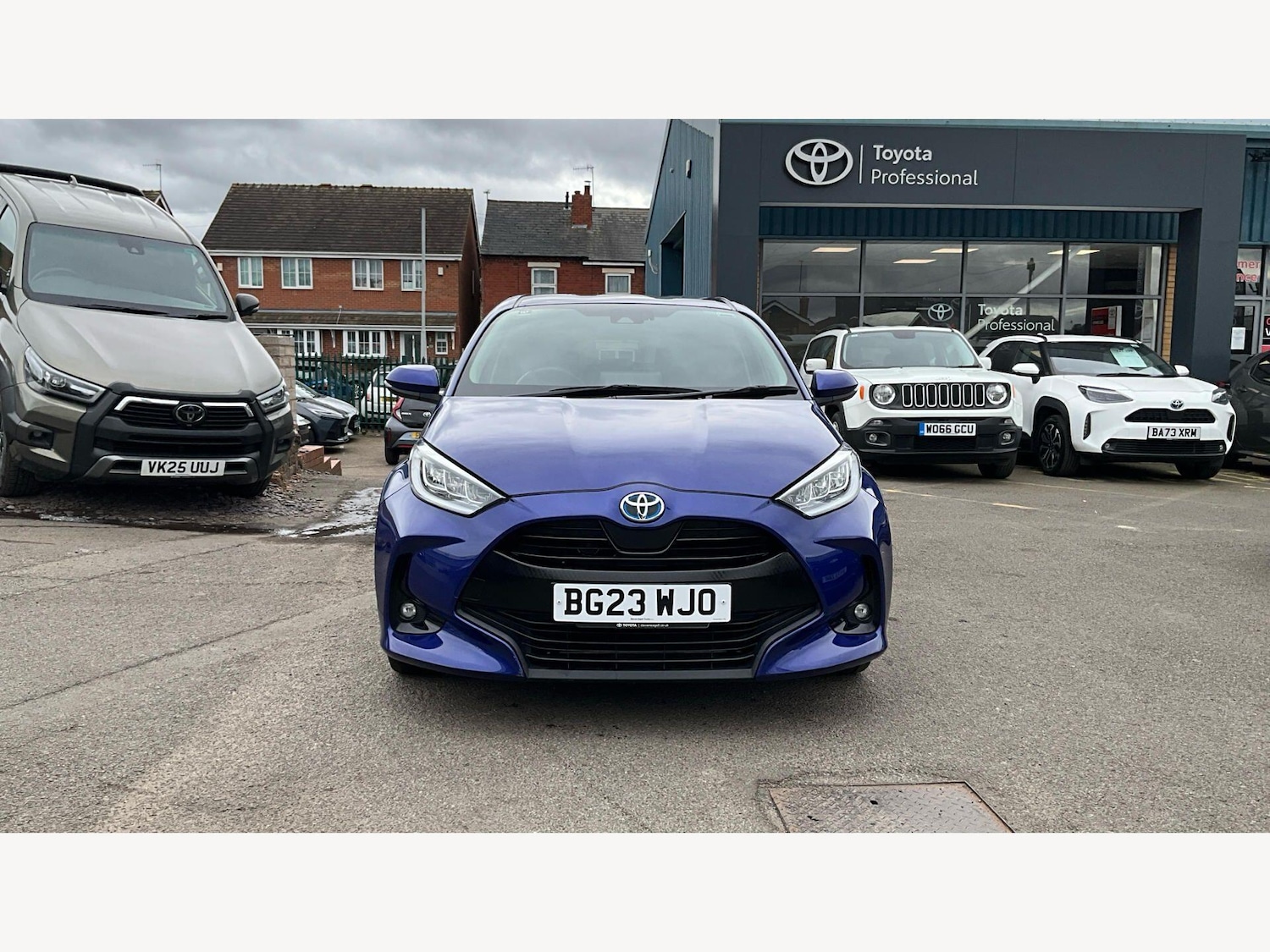 Used Toyota Yaris 2023 for sale - 78100303: Photo 17