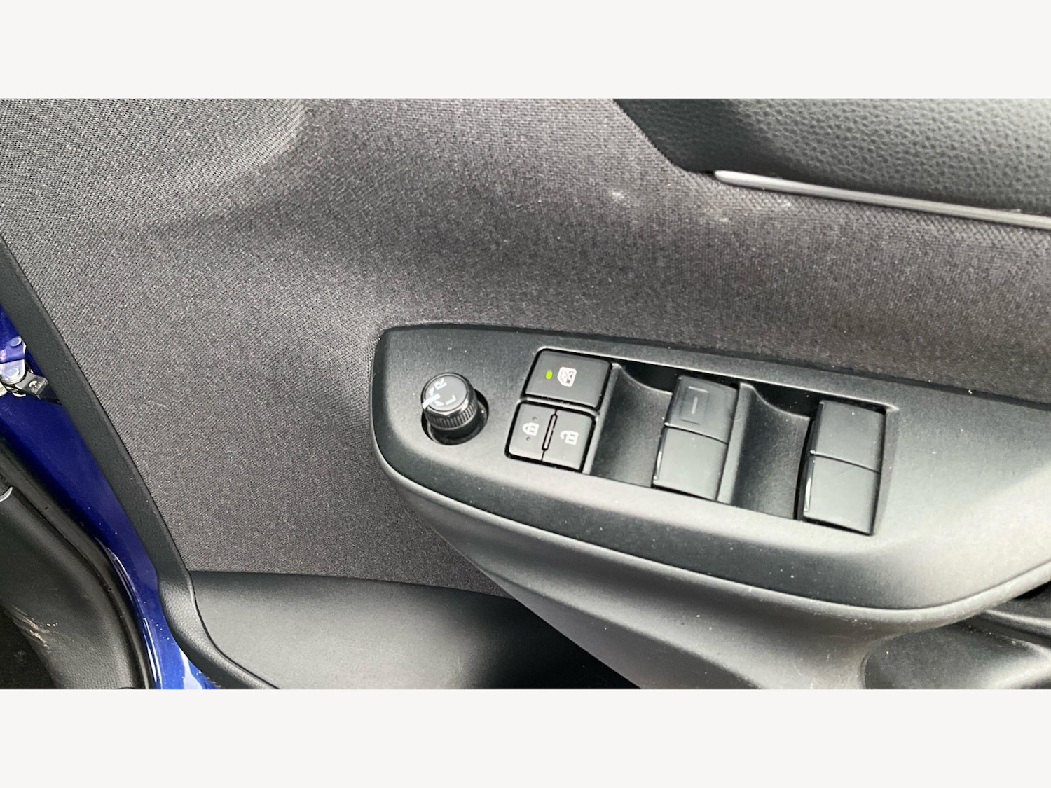 Used Toyota Yaris 2023 for sale - 78100303: Photo 36