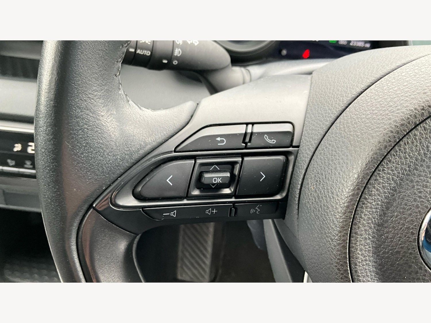 Used Toyota Yaris 2023 for sale - 78100303: Photo 37