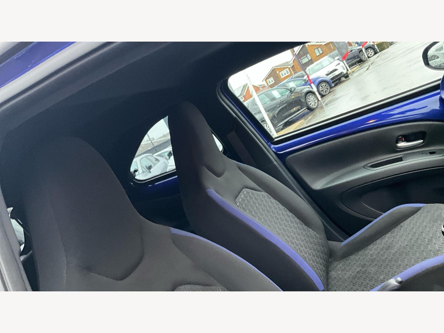 Used Toyota Aygo X 2023 for sale - 77330695: Photo 24