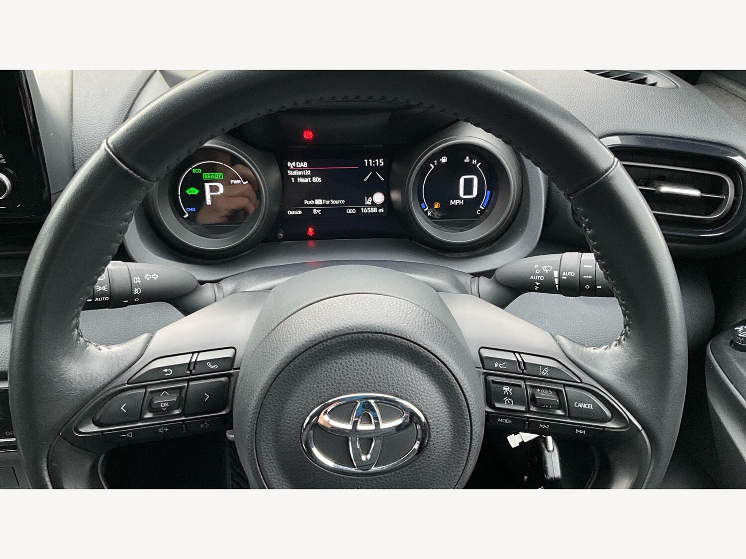 Used Toyota Yaris for sale - 77497399: Photo 11