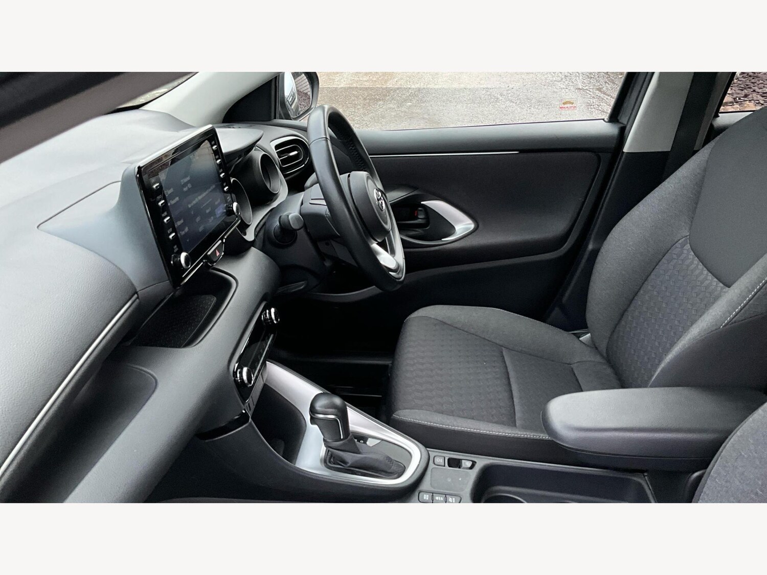 Used Toyota Yaris for sale - 77497399: Photo 12