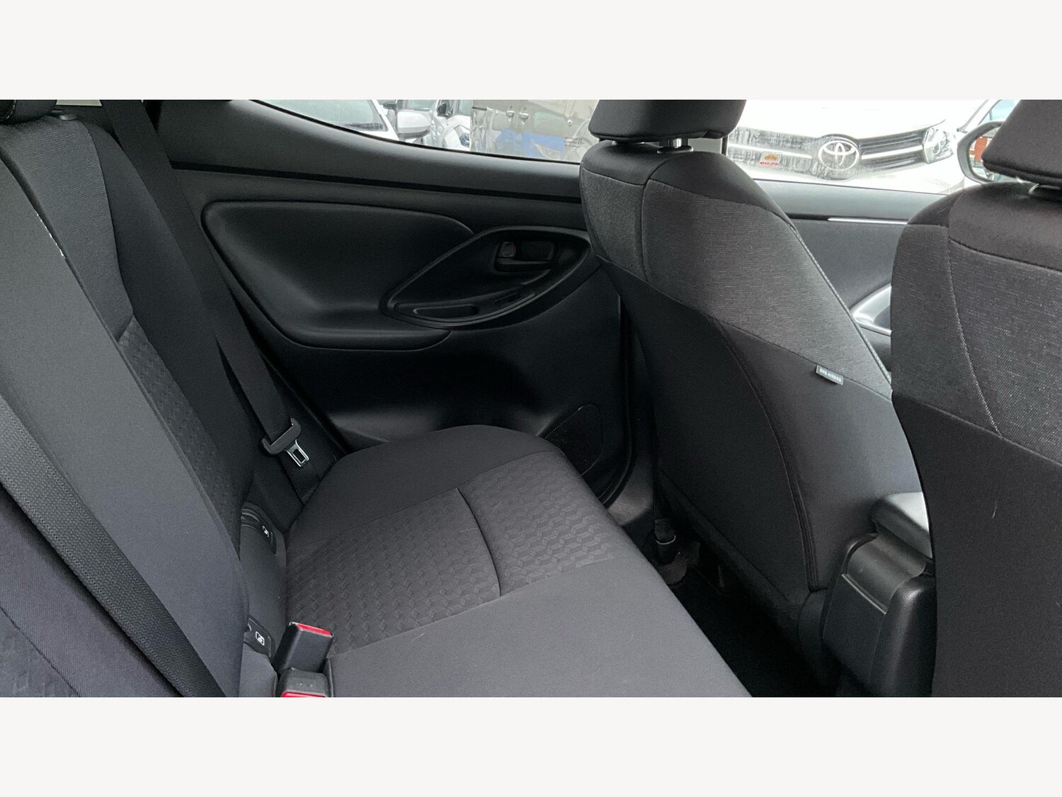 Used Toyota Yaris for sale - 77497399: Photo 14