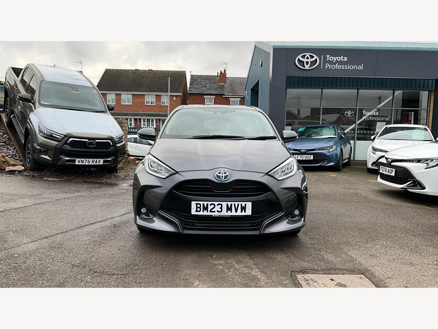 Used Toyota Yaris for sale - 77497399: Photo 17