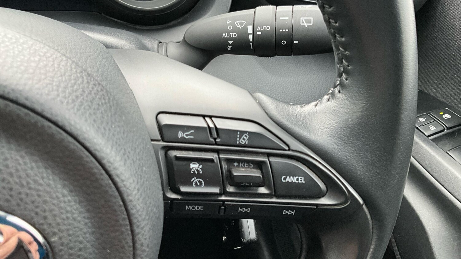 Used Toyota Yaris for sale - 77497399: Photo 42