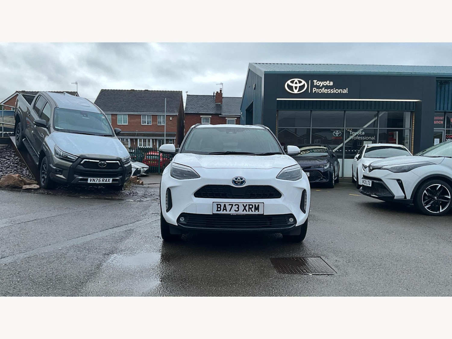 Used Toyota Yaris Cross 2024 for sale - 77646305: Photo 17