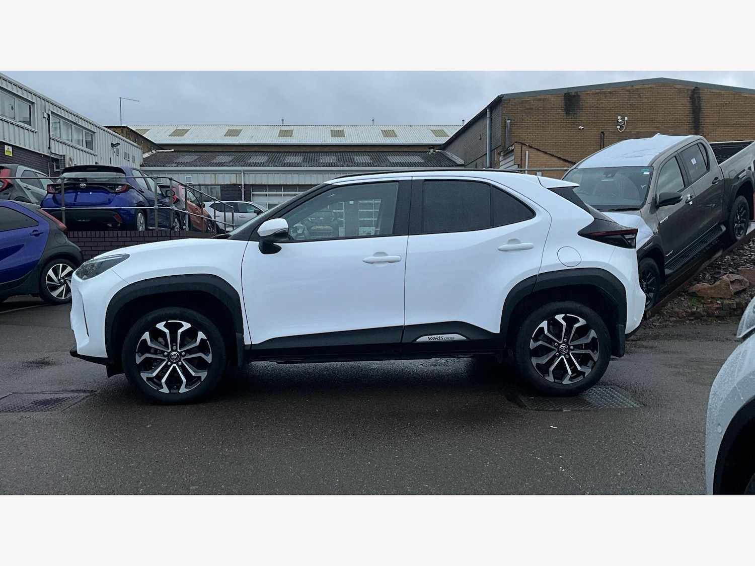 Used Toyota Yaris Cross 2024 for sale - 77646305: Photo 19