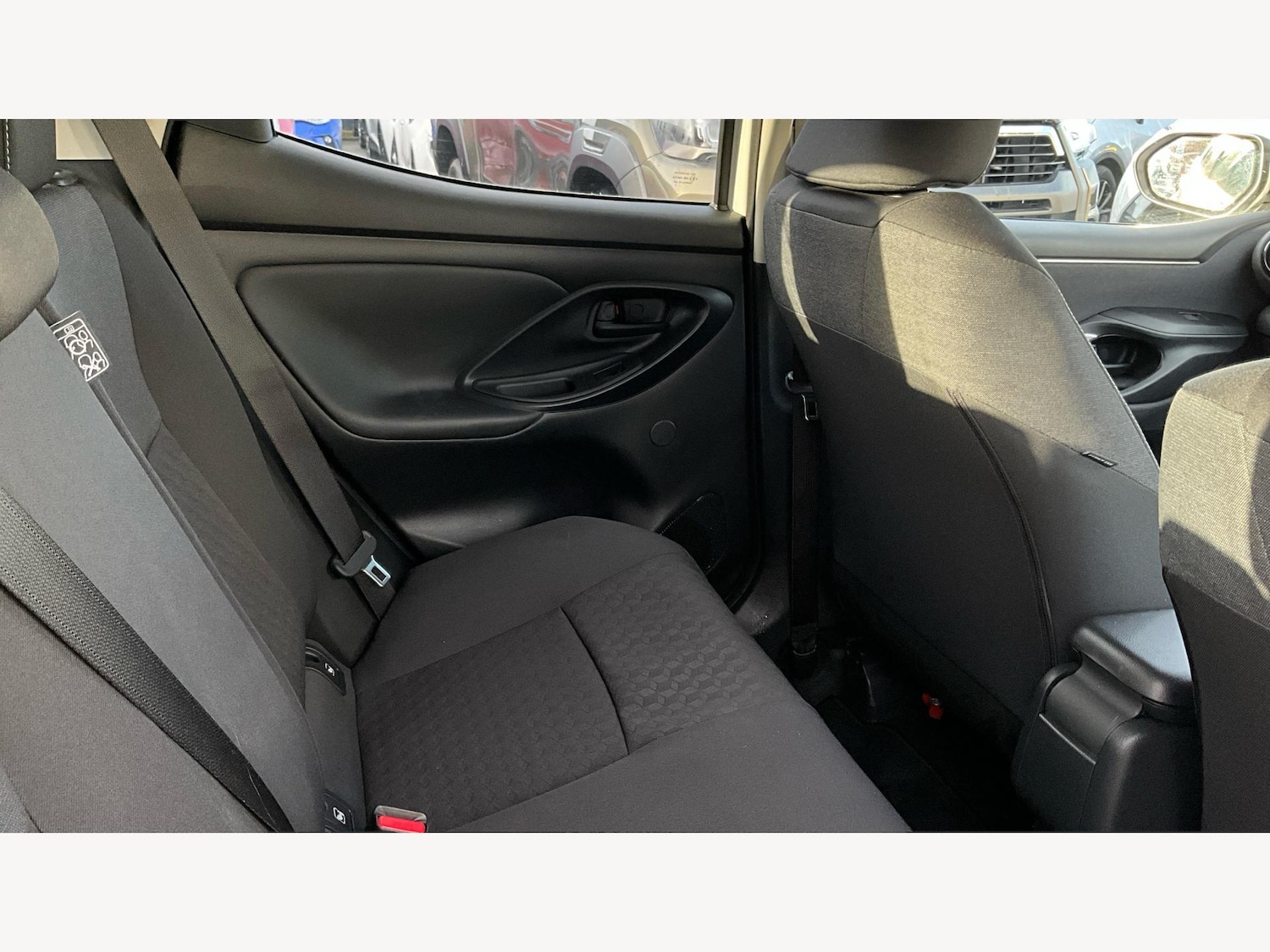 Used Toyota Yaris 2022 for sale - 77238528: Photo 14