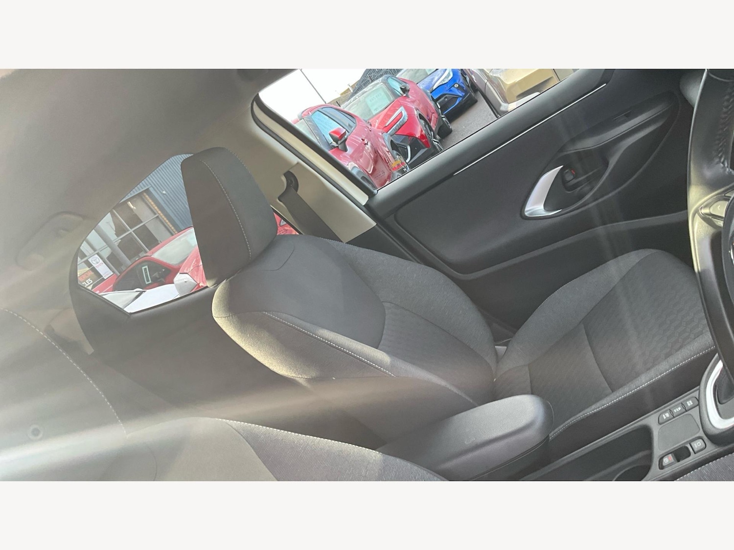 Used Toyota Yaris 2022 for sale - 77238528: Photo 24