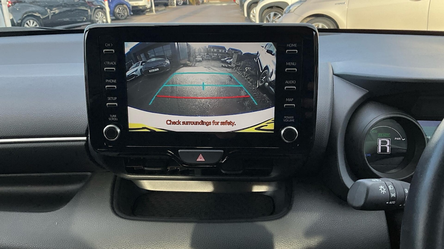 Used Toyota Yaris 2022 for sale - 77238528: Photo 33