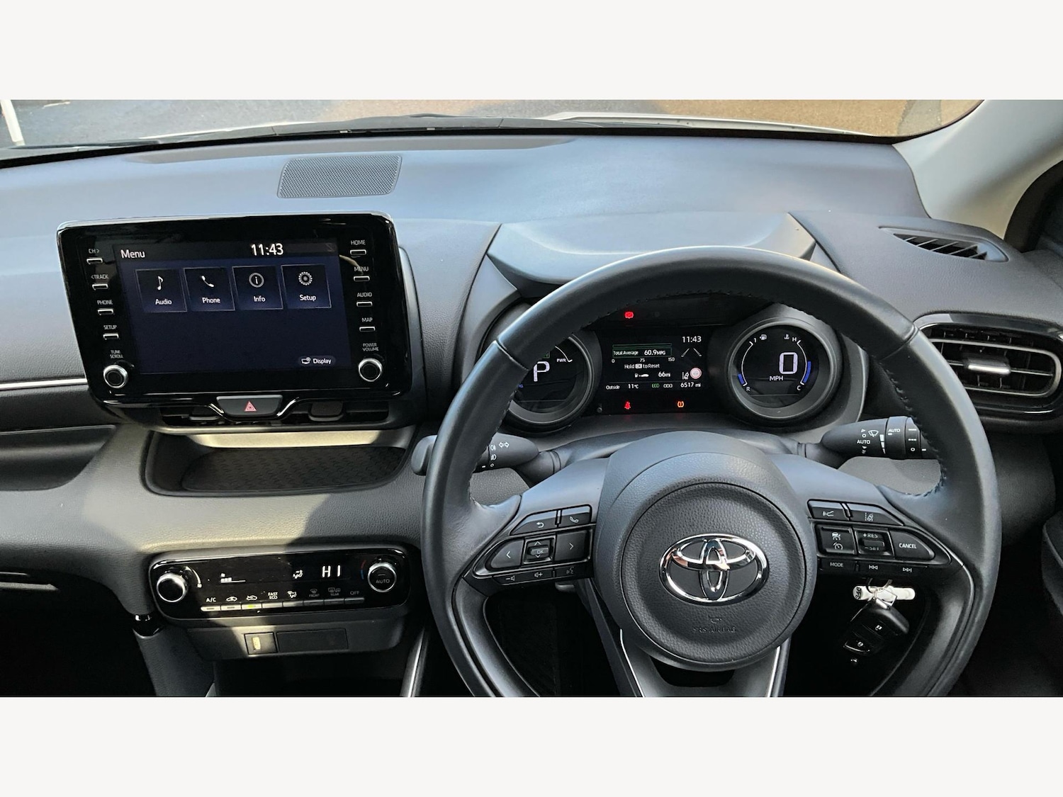 Used Toyota Yaris 2022 for sale - 77238528: Photo 8