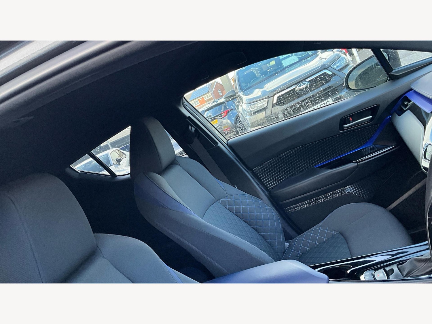 Used Toyota C-HR 2020 for sale - 76759762: Photo 24