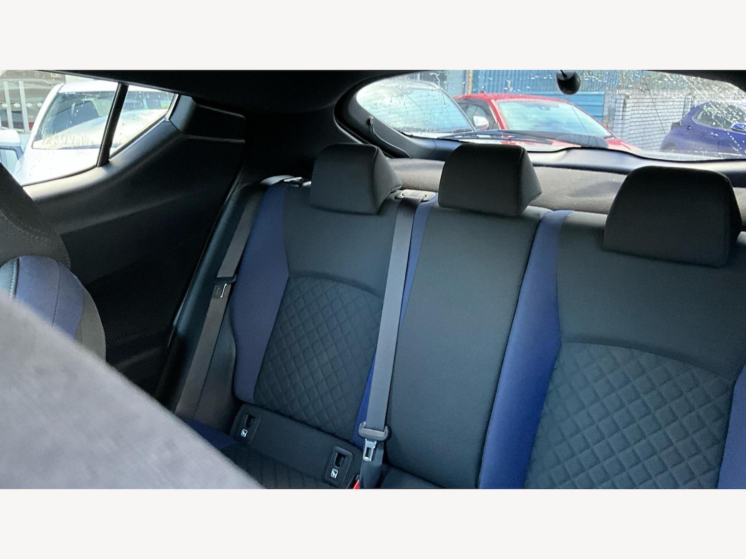 Used Toyota C-HR 2020 for sale - 76759762: Photo 25