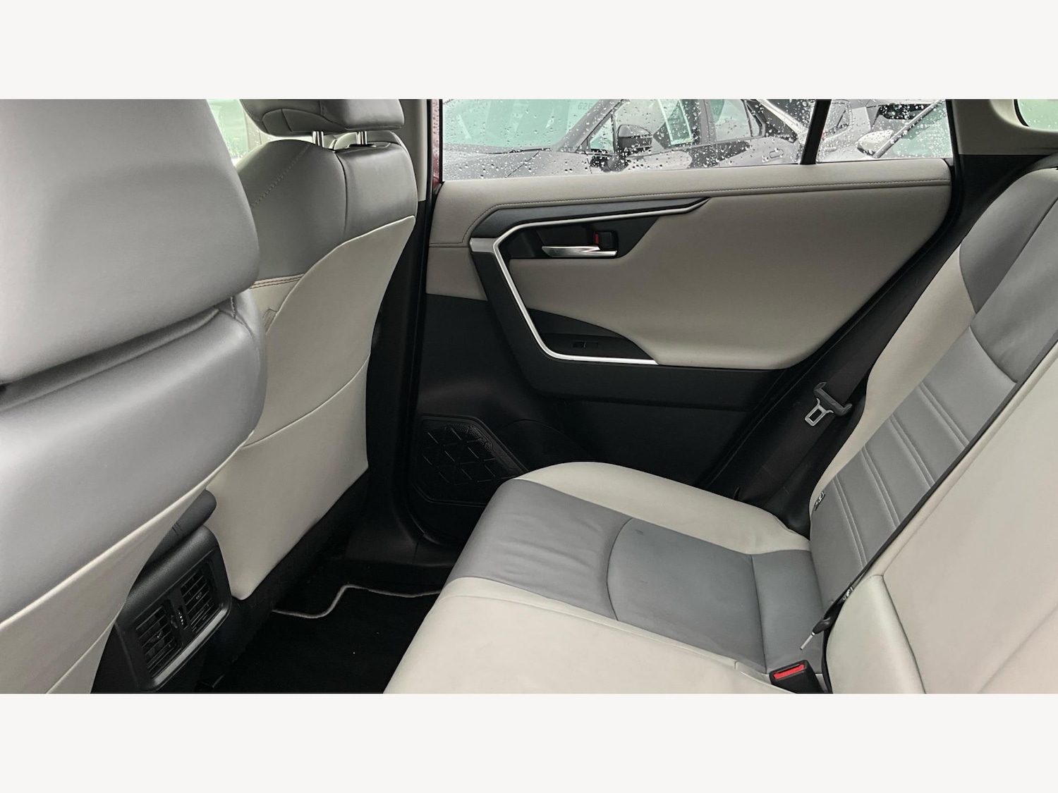 Used Toyota RAV4 2019 for sale - 76108915: Photo 15