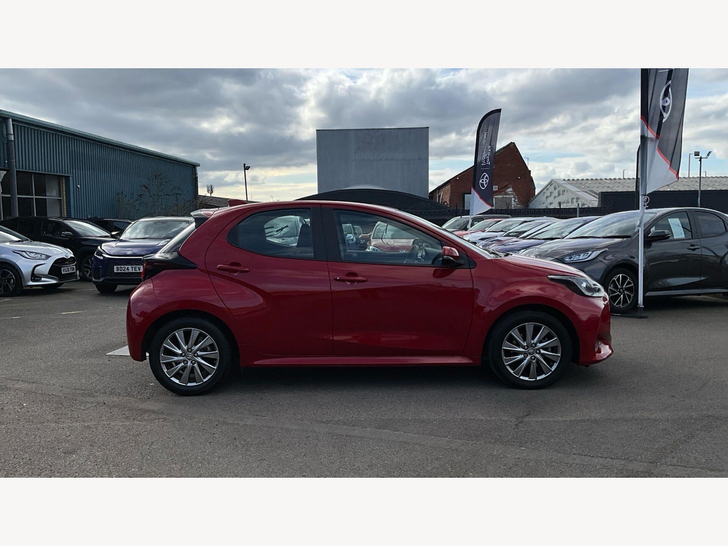 Used Toyota Yaris 2023 for sale - 77793391: Photo 18