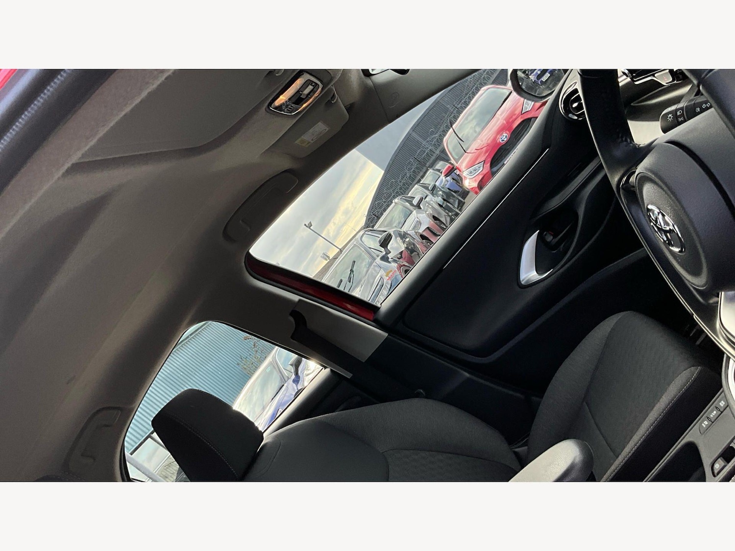 Used Toyota Yaris 2023 for sale - 77793391: Photo 24