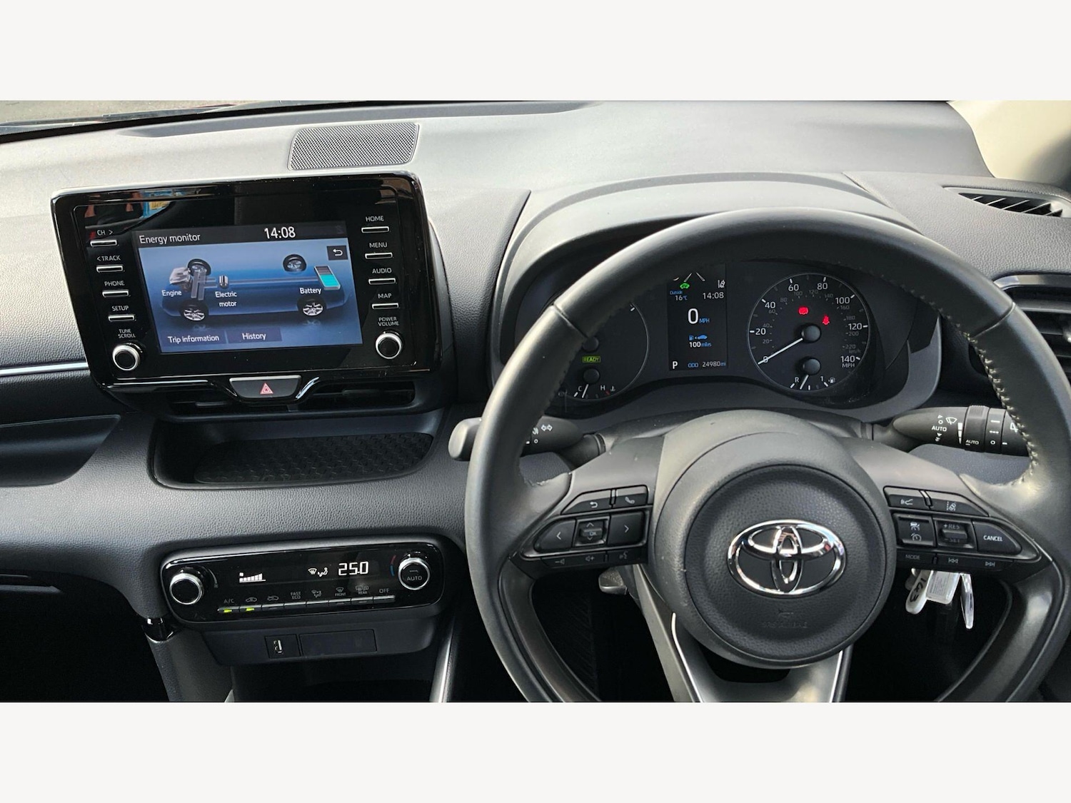 Used Toyota Yaris 2023 for sale - 77793391: Photo 7