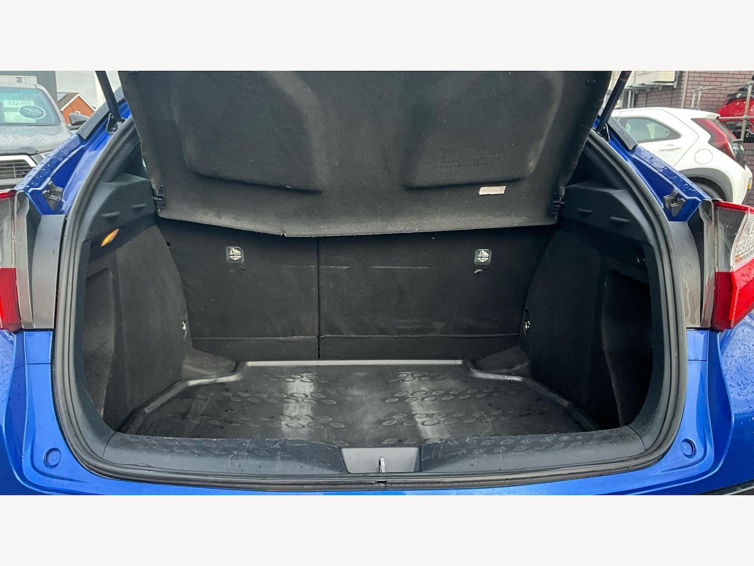 Used Toyota C-HR 2019 for sale - 76572097: Photo 16