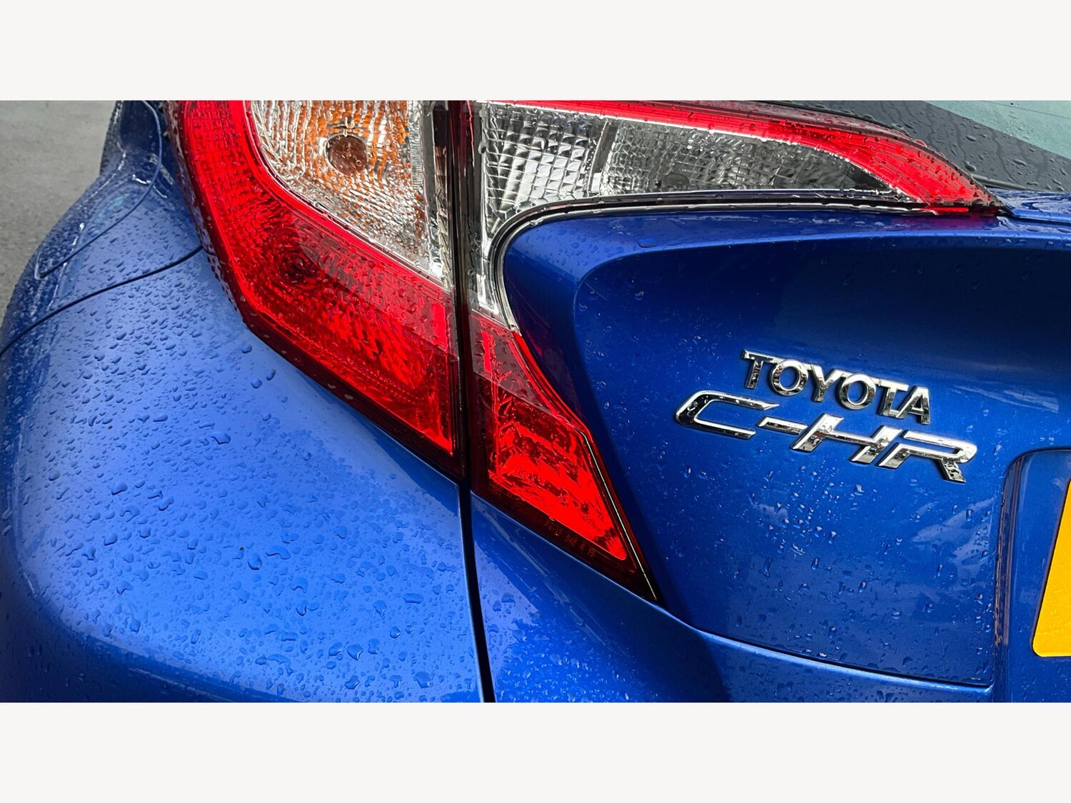 Used Toyota C-HR 2019 for sale - 76572097: Photo 27