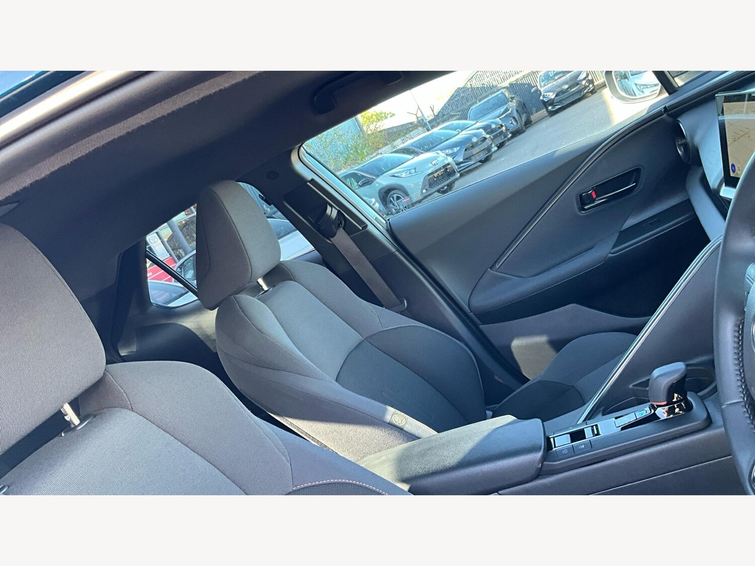 Used Toyota C-HR 2025 for sale - 76326277: Photo 24