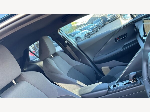 Used Toyota C-HR 2025 for sale - 76326277: Photo 24