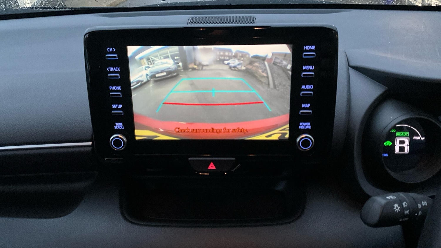 Used Toyota Yaris 2023 for sale - 77376967: Photo 33