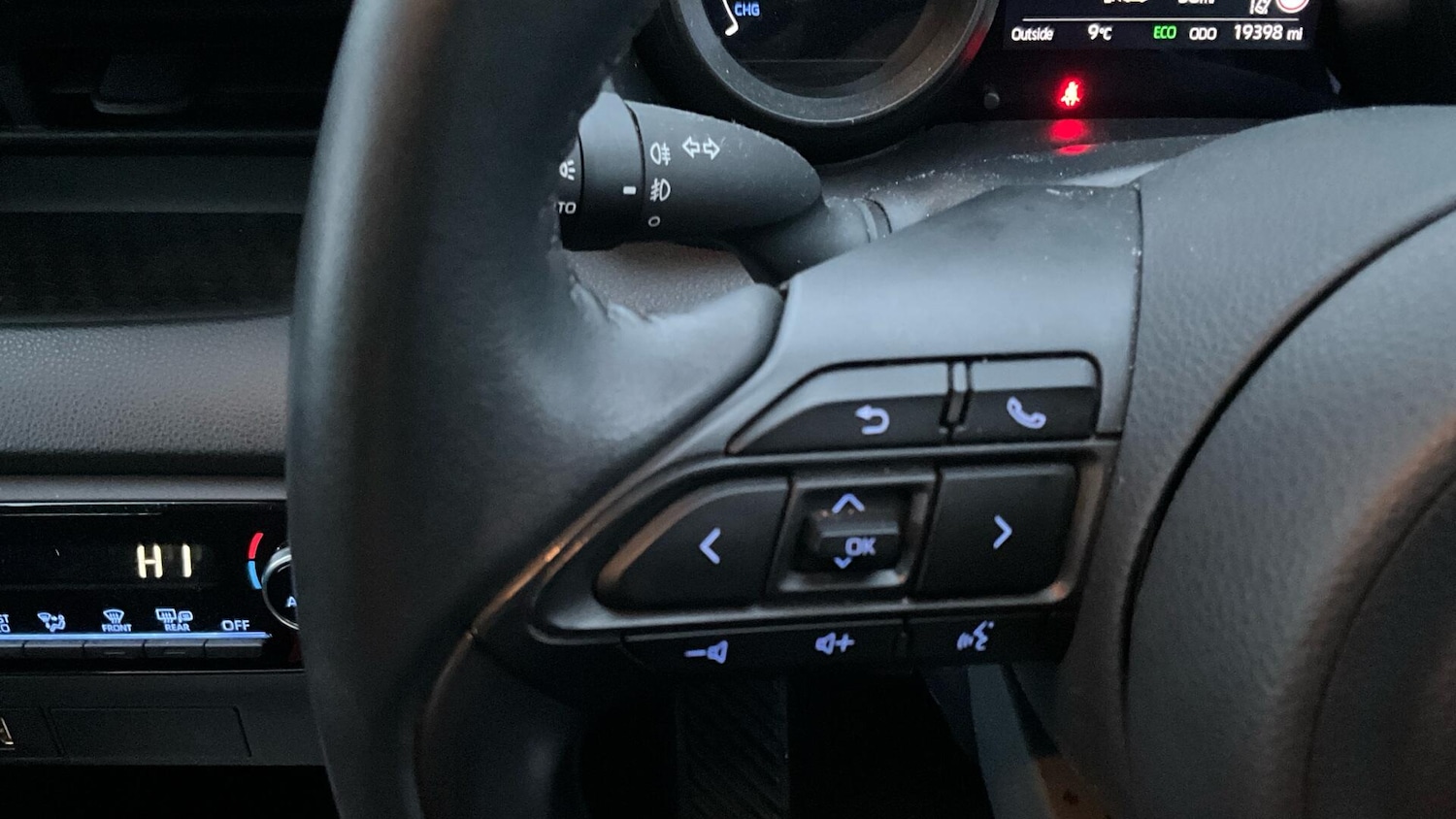 Used Toyota Yaris 2023 for sale - 77376967: Photo 41