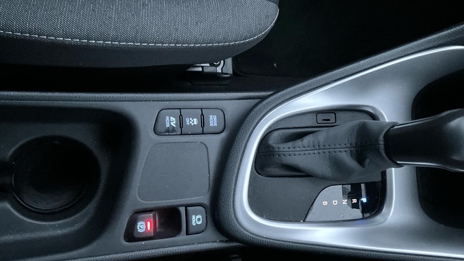 Used Toyota Yaris 2023 for sale - 77376967: Photo 43