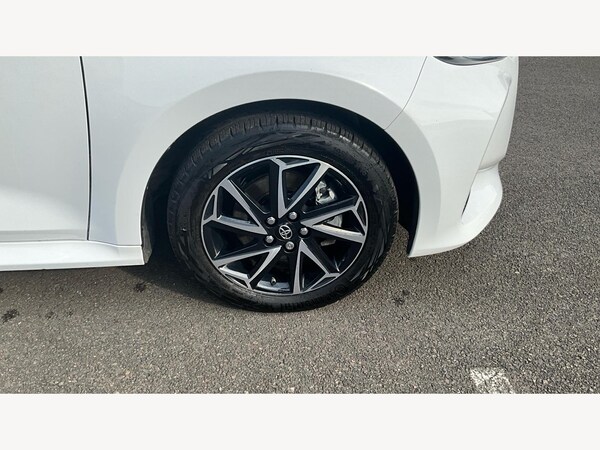 Used Toyota Yaris 2023 for sale - 75747038: Photo 35