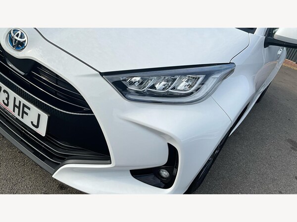 Used Toyota Yaris 2023 for sale - 75747038: Photo 41
