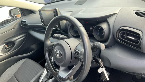 Used Toyota Yaris 2023 for sale - 75747038: Photo 45