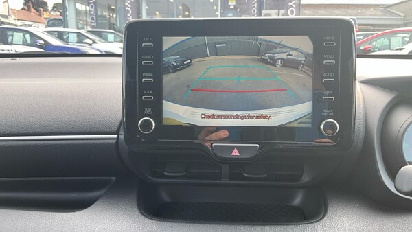 Used Toyota Yaris 2023 for sale - 75747038: Photo 47