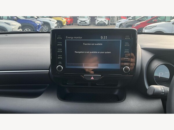 Used Toyota Yaris 2023 for sale - 75747038: Photo 9