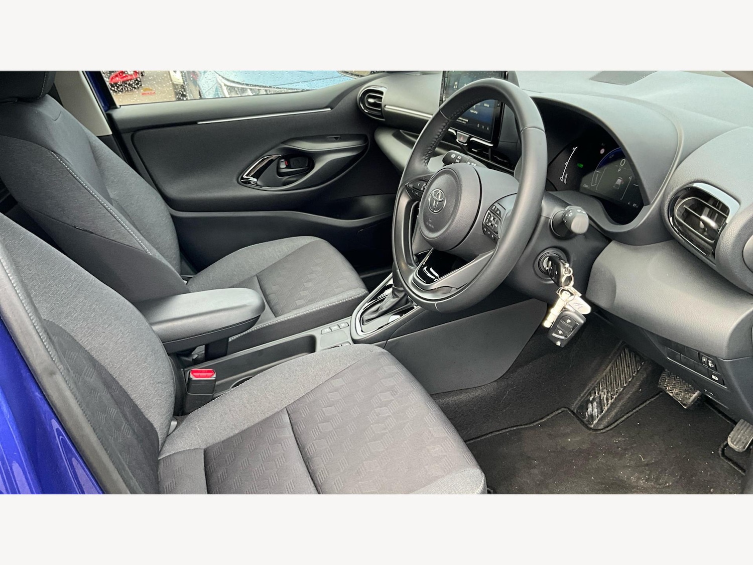 Used Toyota Yaris 2024 for sale - 77647050: Photo 13
