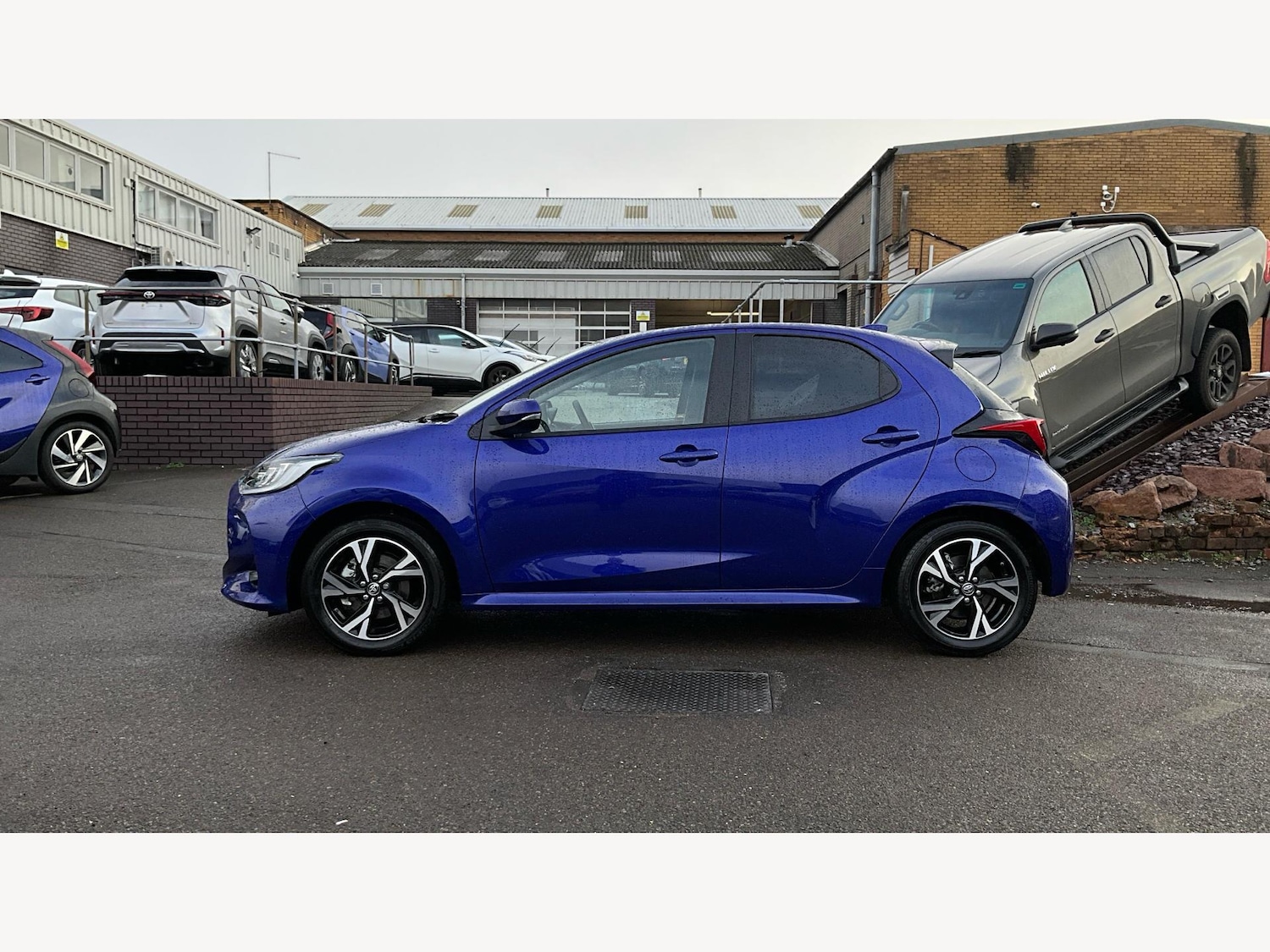 Used Toyota Yaris 2024 for sale - 77647050: Photo 19