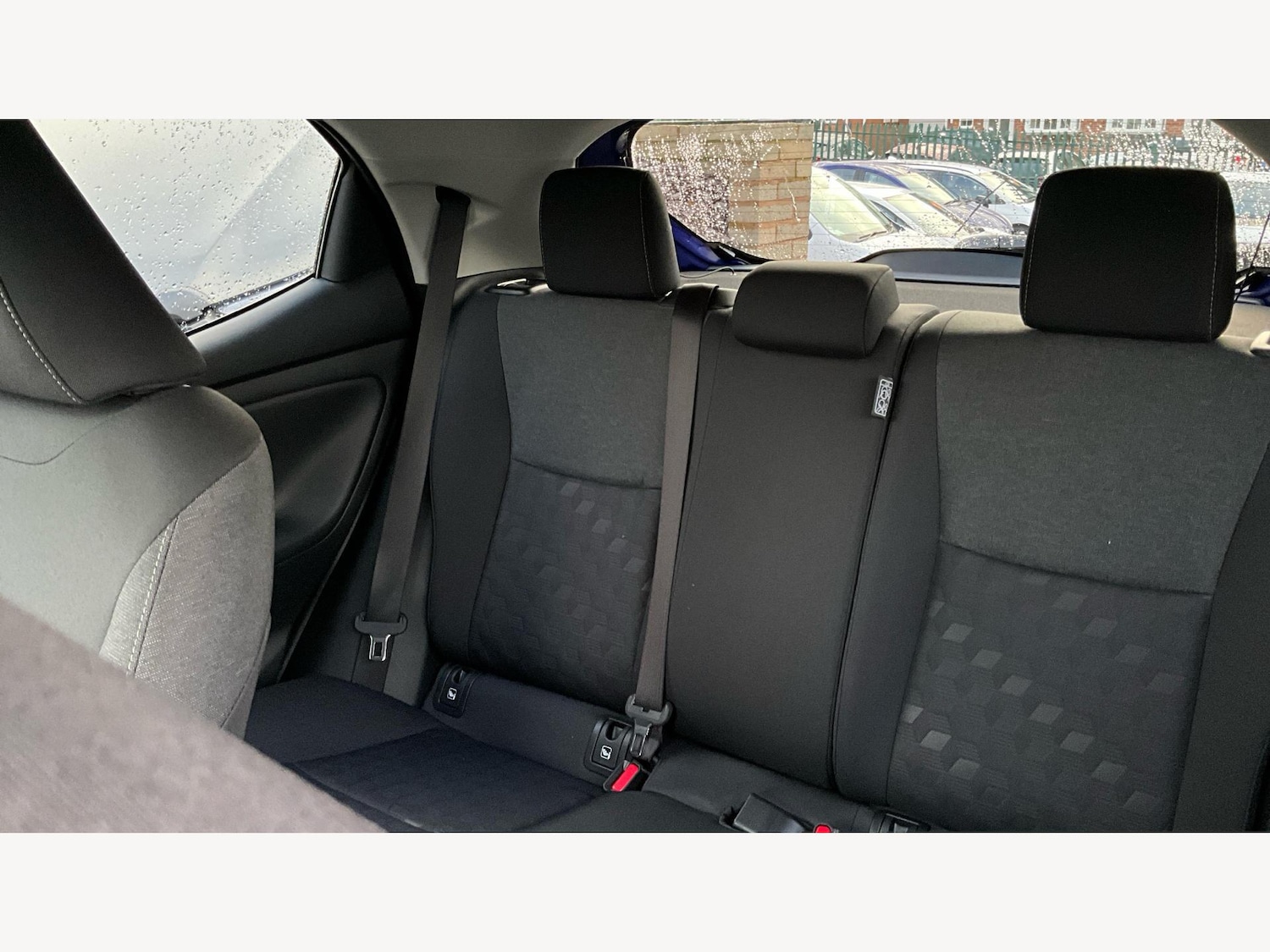 Used Toyota Yaris 2024 for sale - 77647050: Photo 25