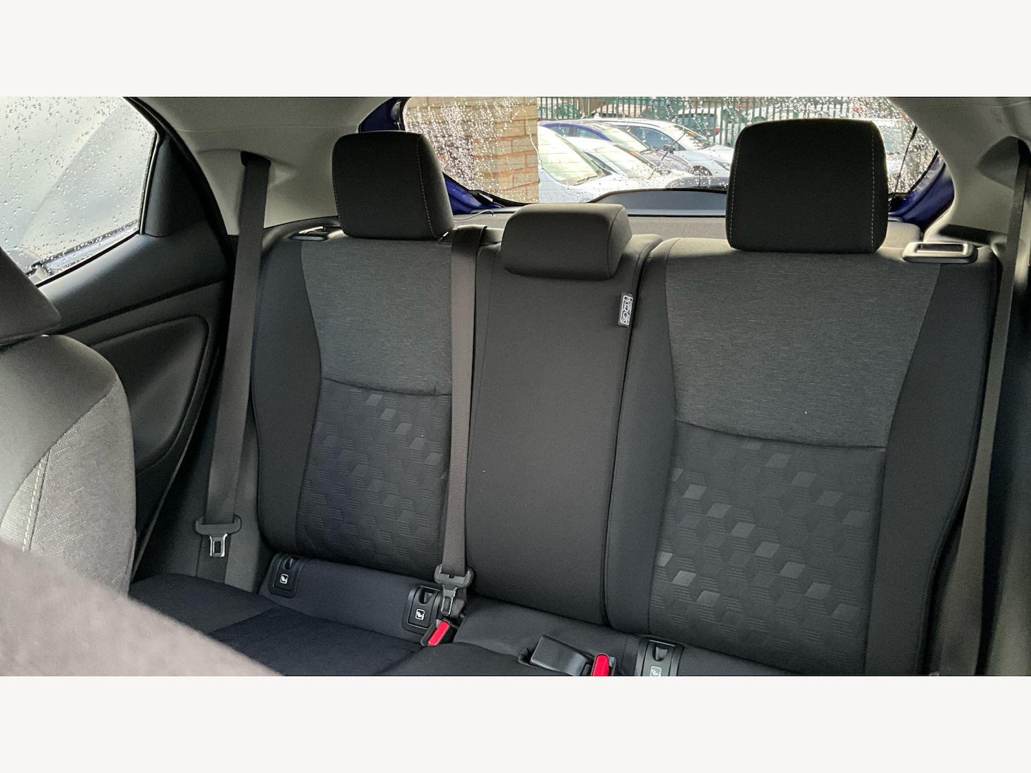 Used Toyota Yaris 2024 for sale - 77647050: Photo 26