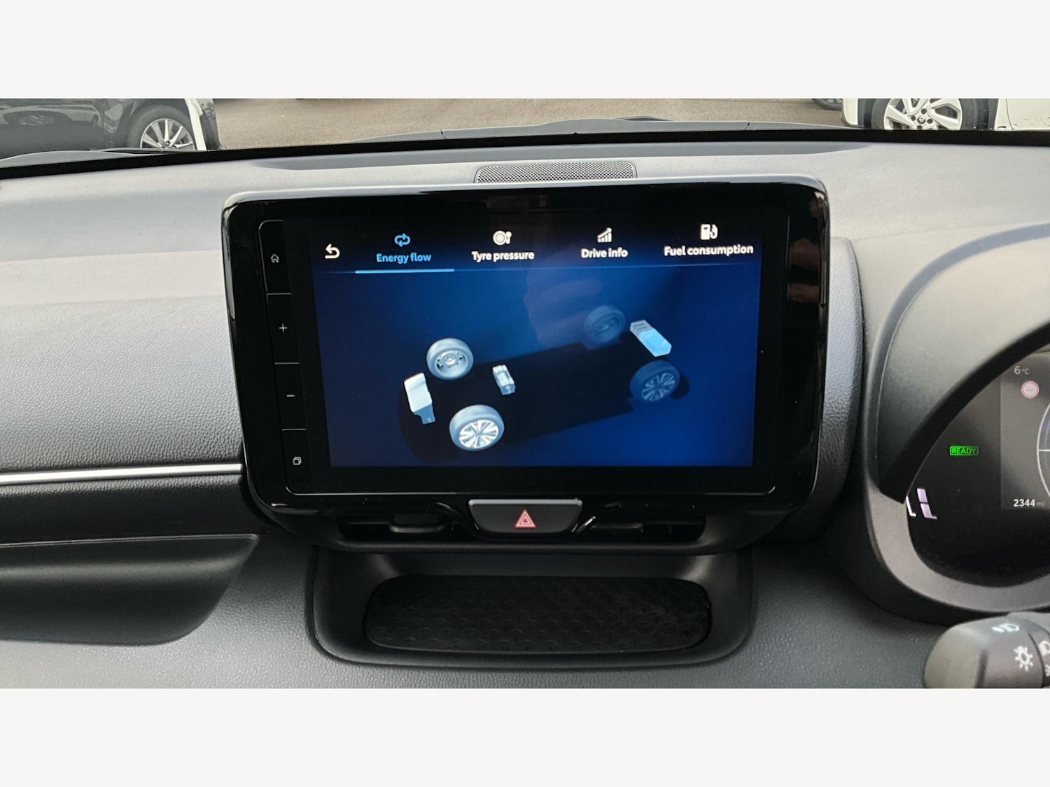 Used Toyota Yaris 2024 for sale - 77647050: Photo 29