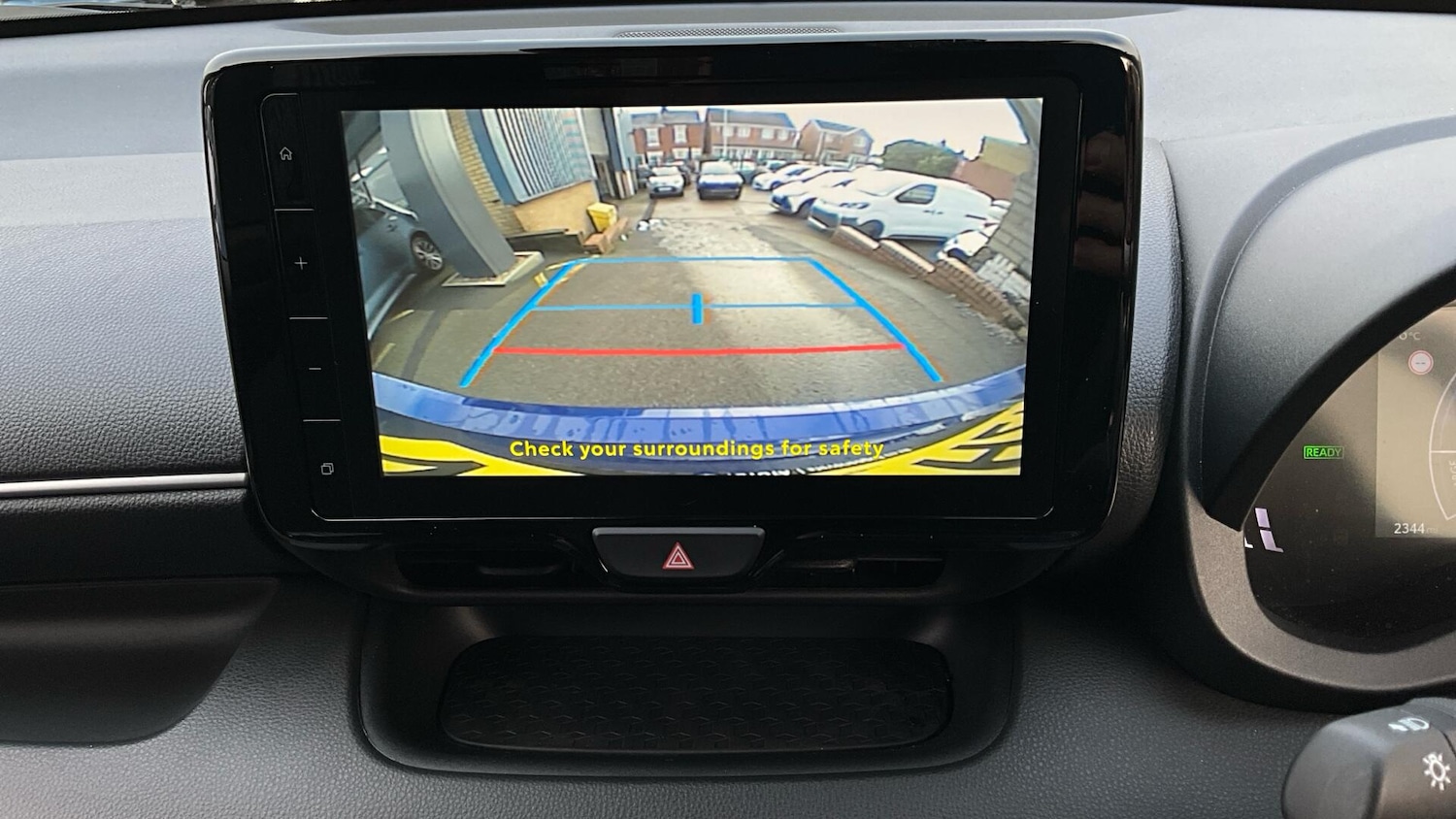 Used Toyota Yaris 2024 for sale - 77647050: Photo 32