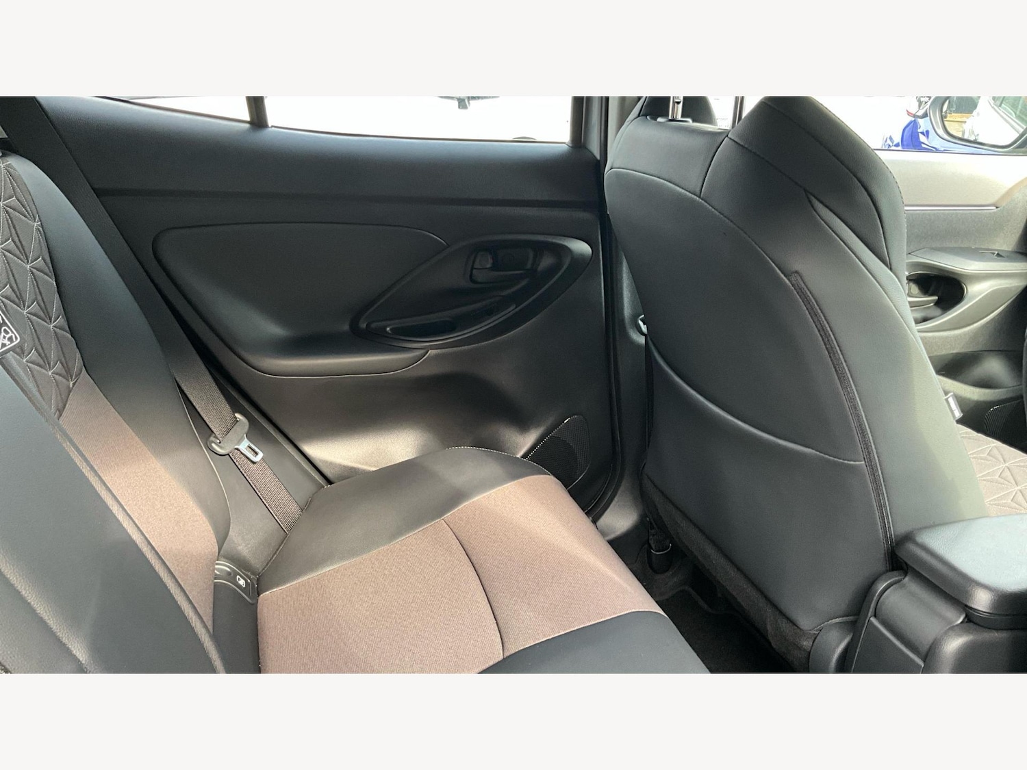 Used Toyota Yaris Cross 2024 for sale - 76099606: Photo 14
