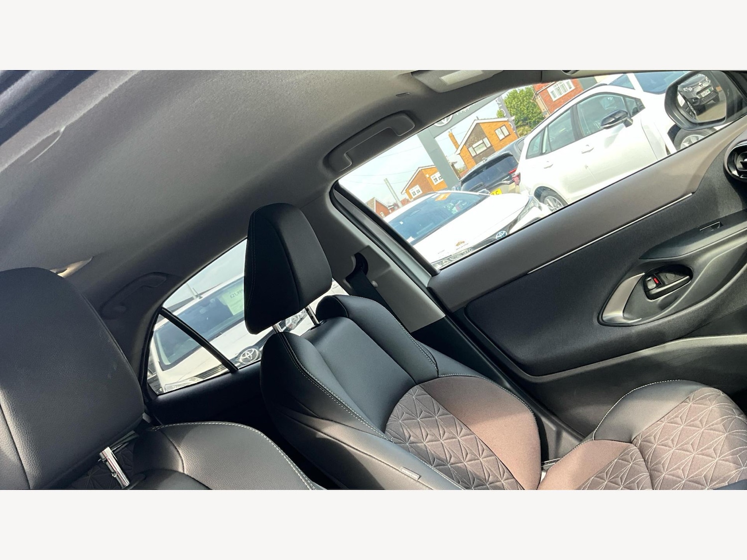 Used Toyota Yaris Cross 2024 for sale - 76099606: Photo 24