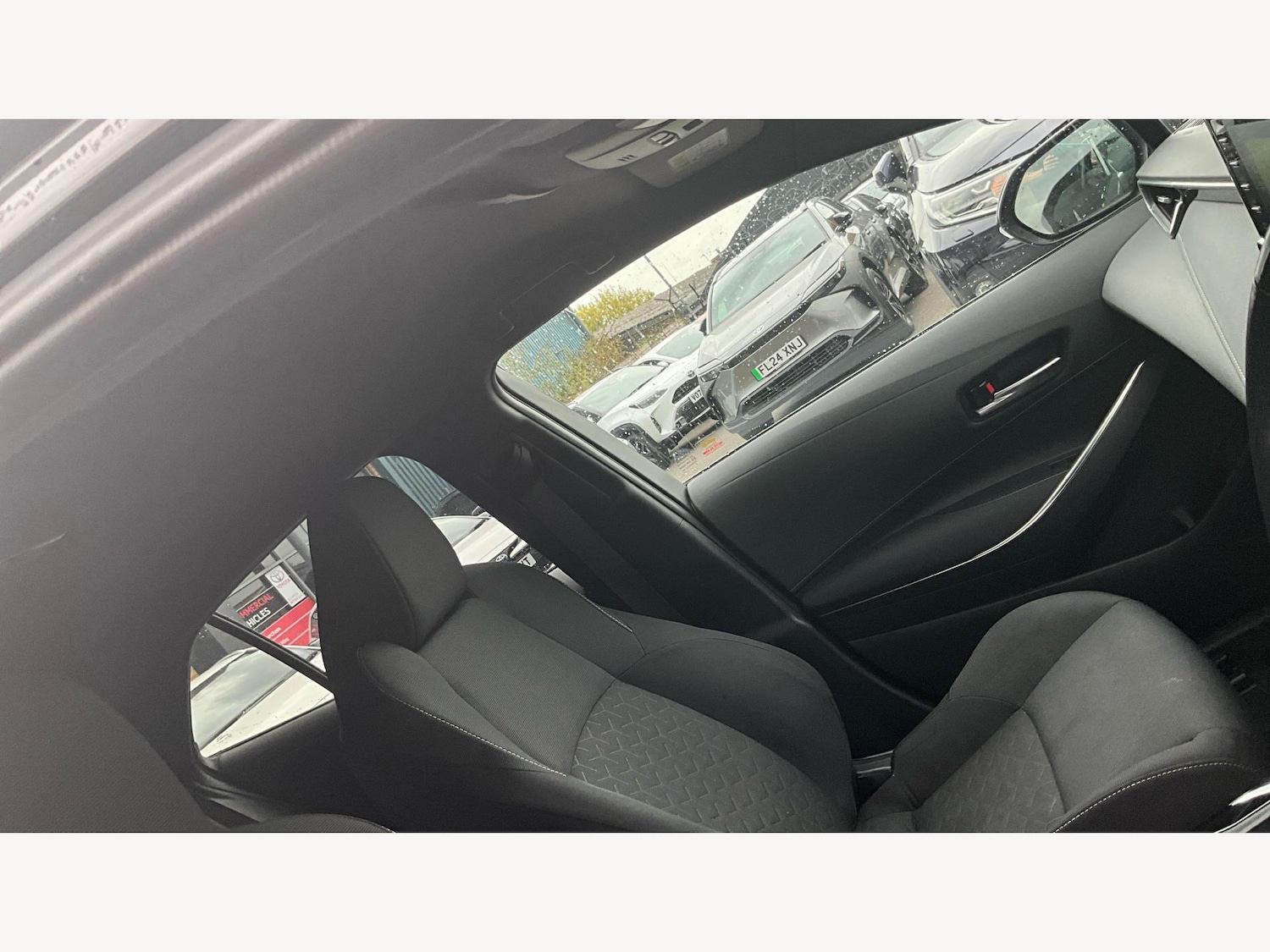 Used Toyota Corolla 2019 for sale - 76349624: Photo 24