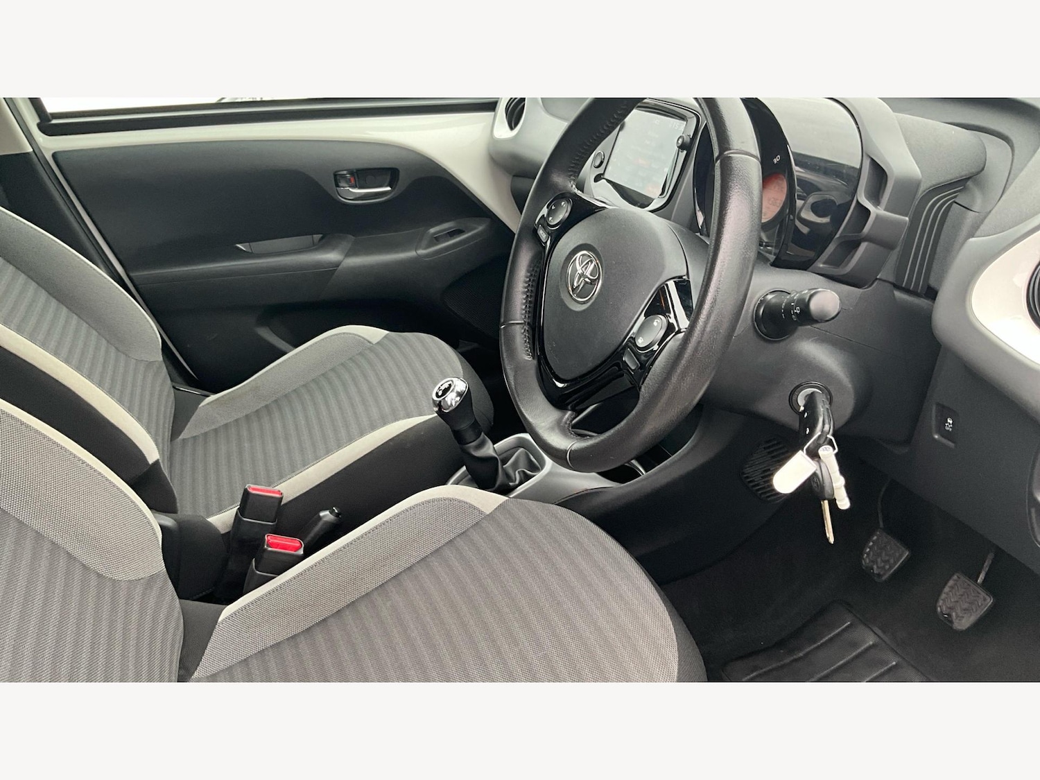 Used Toyota AYGO 2019 for sale - 76397925: Photo 13